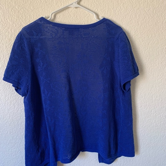 Size Large-Designers Original - Picture 2 of 2